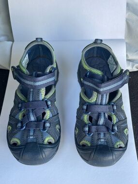 Merrell Navy and Lime Kids Closed-Toe Sandals